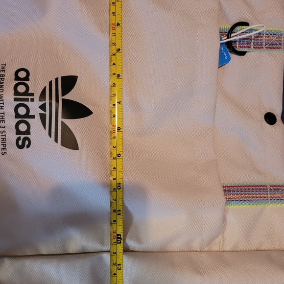 Brand new ADIDAS BAG - Picture 5 of 5